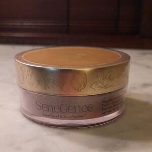 SEALED.  SeneGence Translucent Loose Powder  SILVER ROSE